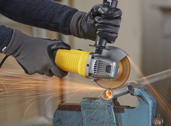 משחזת ”4.5 115 מ“מ STANLEY FATMAX 850W